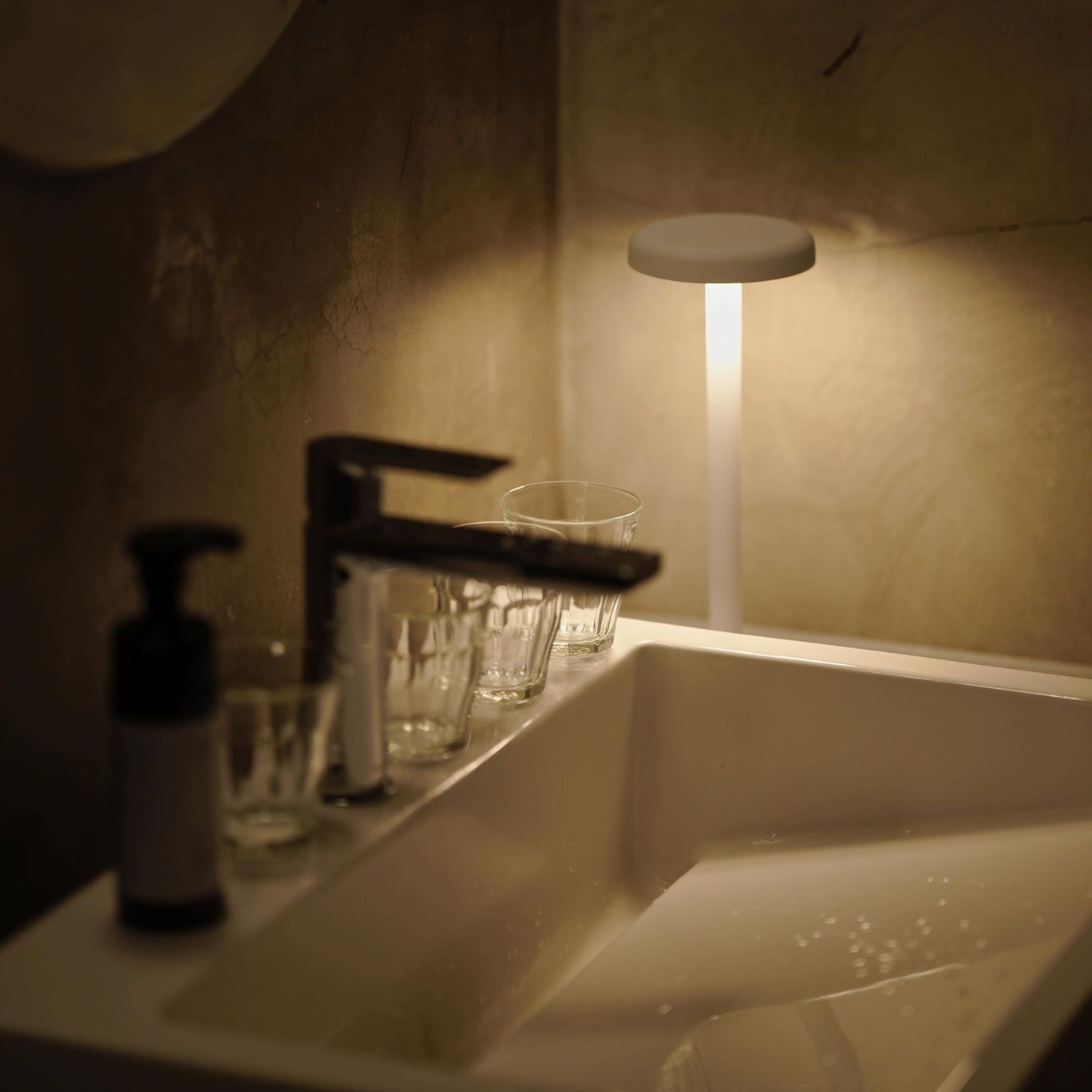 日本製 Table Lamp ICHI 無線桌燈|職人手作 × 極簡設計 × 可調光暖色燈