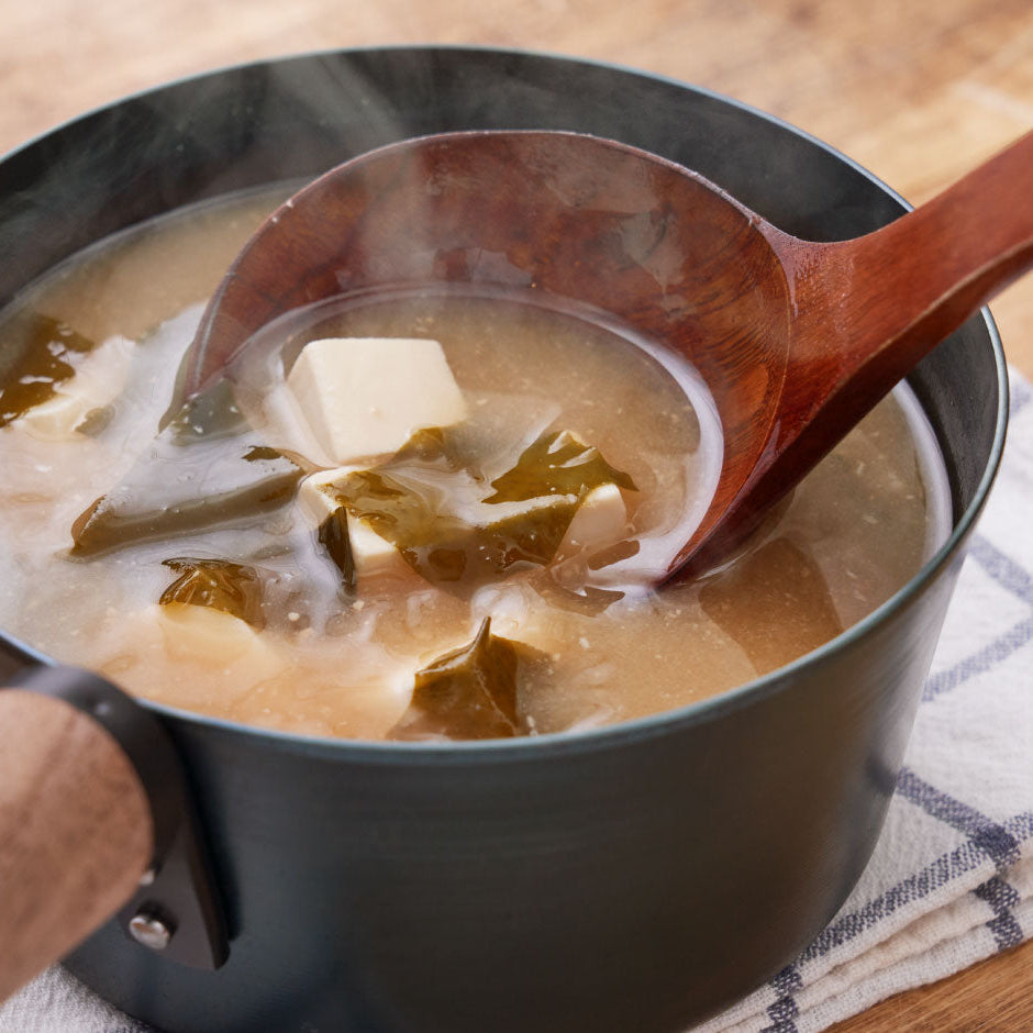 單人鑄鐵湯鍋|日本製健康補鐵鑄鐵鍋 16cm|職人手作 IH・瓦斯爐兩用湯鍋