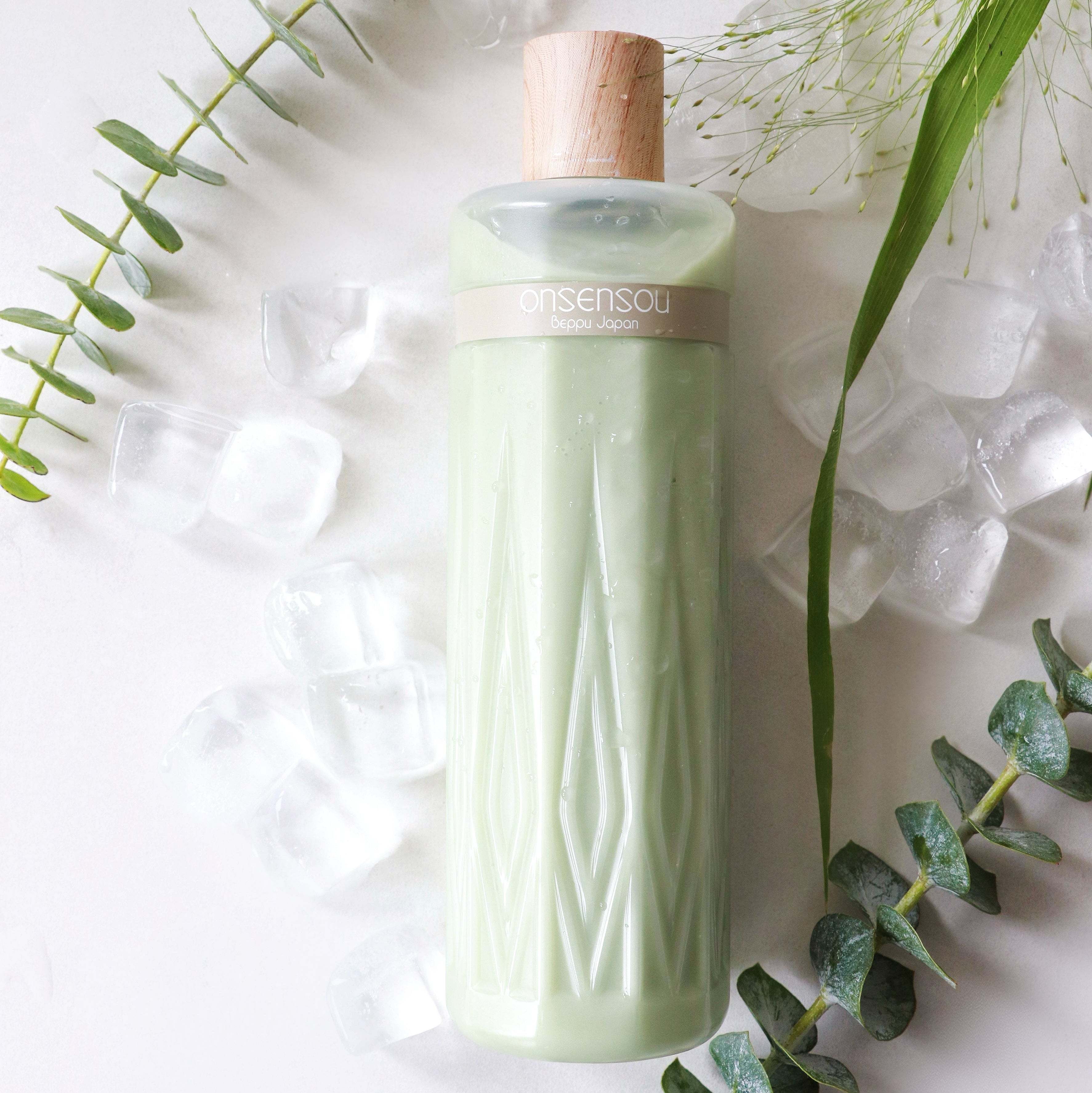ONSENSOU 溫泉藻頭皮護理潤髮乳｜日本別府溫泉藻 × 無矽靈配方｜輕盈滋潤